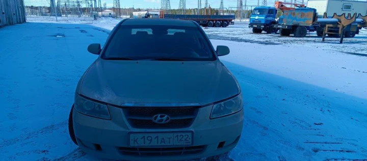 Легковой Hyundai NF
